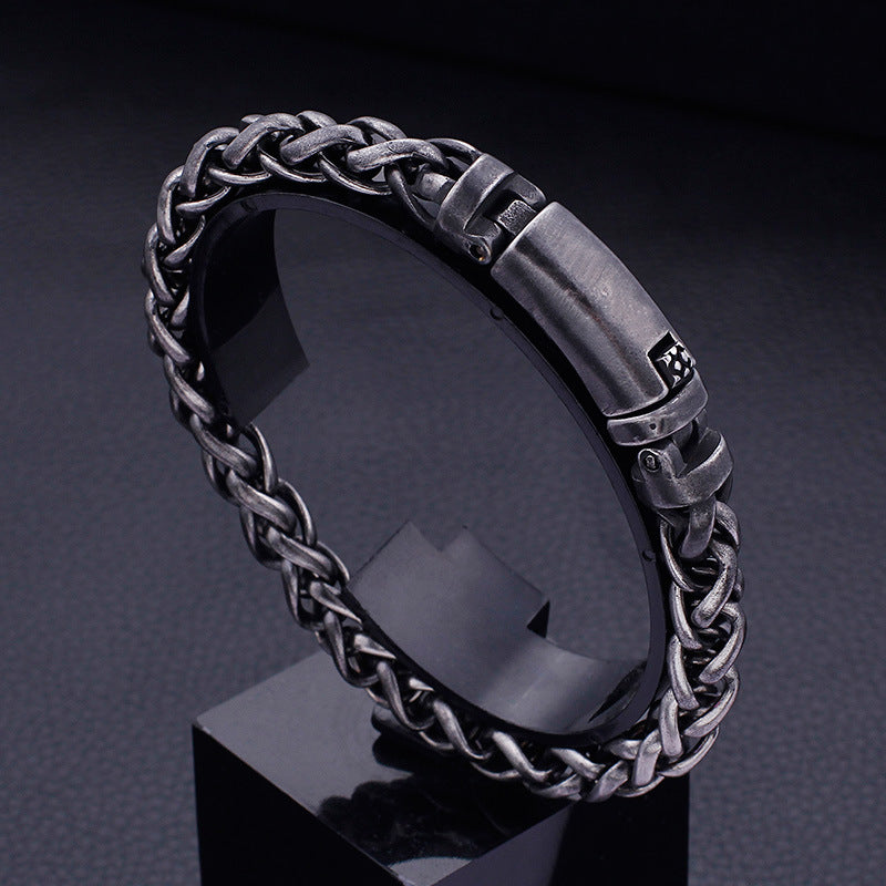 Personalized Retro Titanium Steel Buckle Bracelet for Unisex Fashion