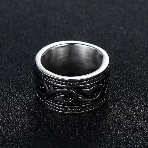 Stylish Titanium Steel Ring with Unique Vine Leaf Design for Men - Retro-Inspired Jewelry