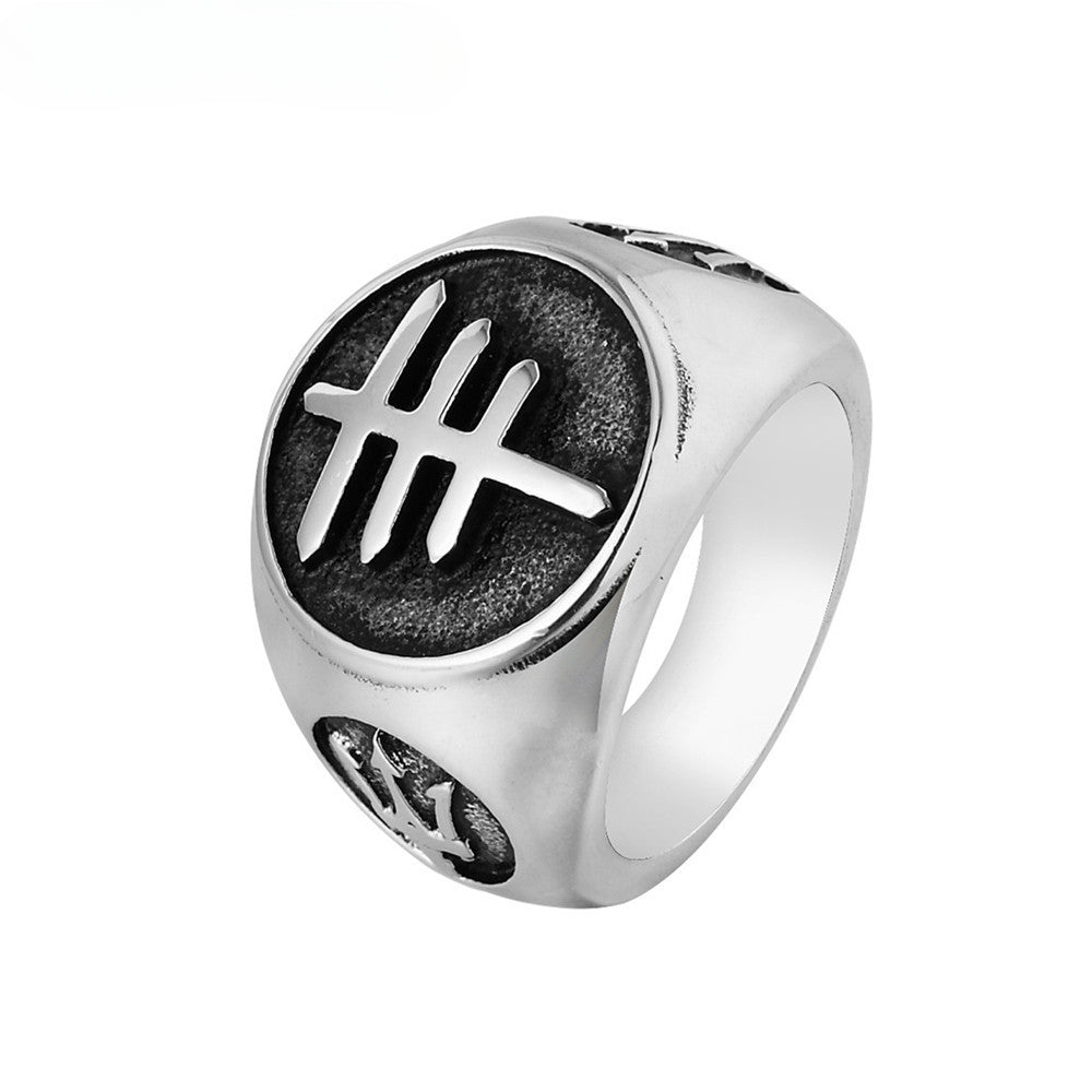 Stylish Men's Titanium Steel Crown Ring with Retro European and American Design