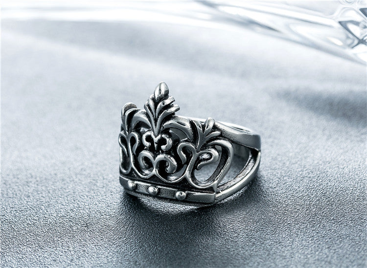 Retro Gothic Crown Men's Titanium Steel Ring with a Punk Vibe