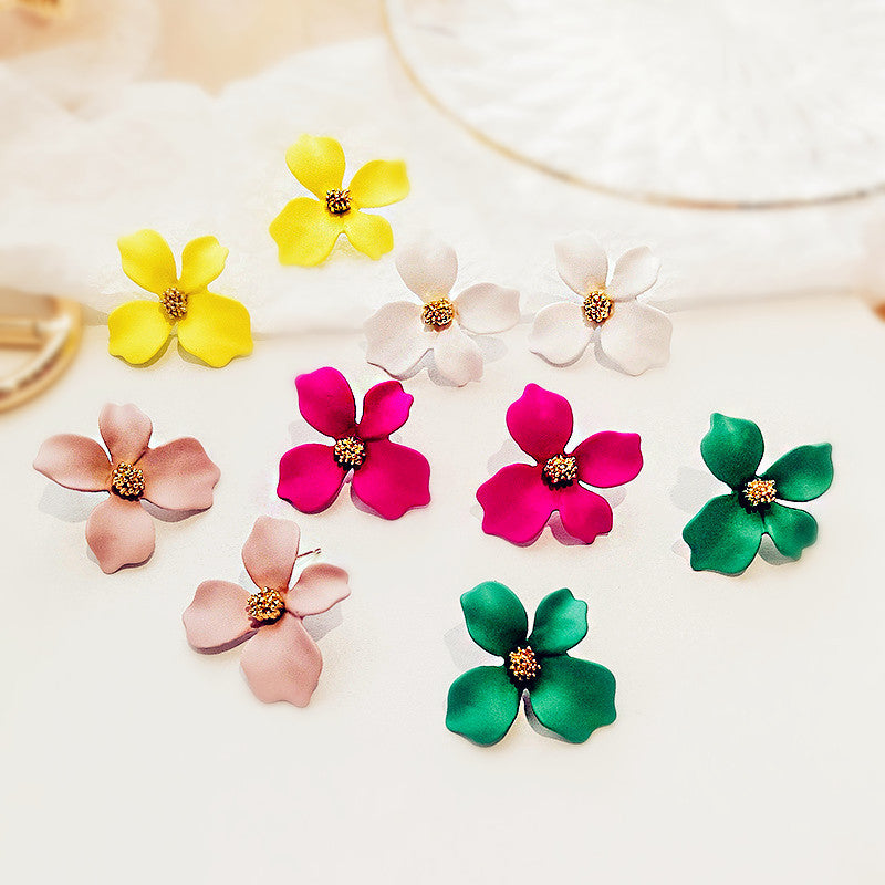 Korean Daisy Flower Earrings with Metal Needles - Vienna Verve Collection