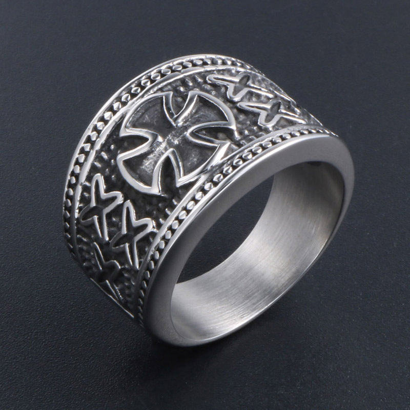 Personalized Retro Titanium Steel Men's Cross Ring with Four-Leaf Clover Design