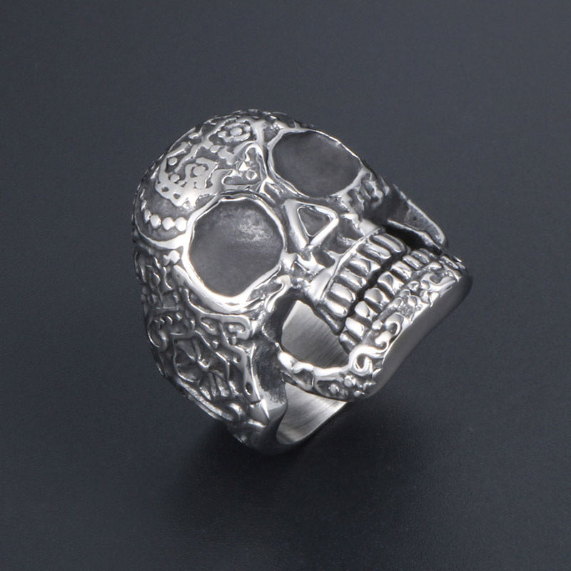 Retro Skull Ring for Men - Trendy Titanium Steel Finger Accessory in European and American Fashion