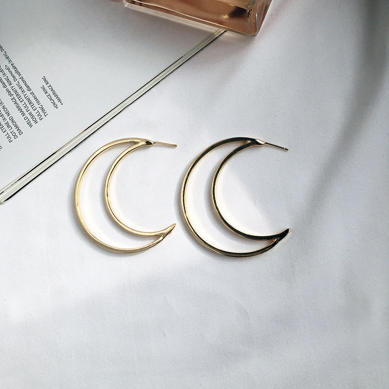 Shimmering Night Sky Crescent Earrings with Geometric Touch