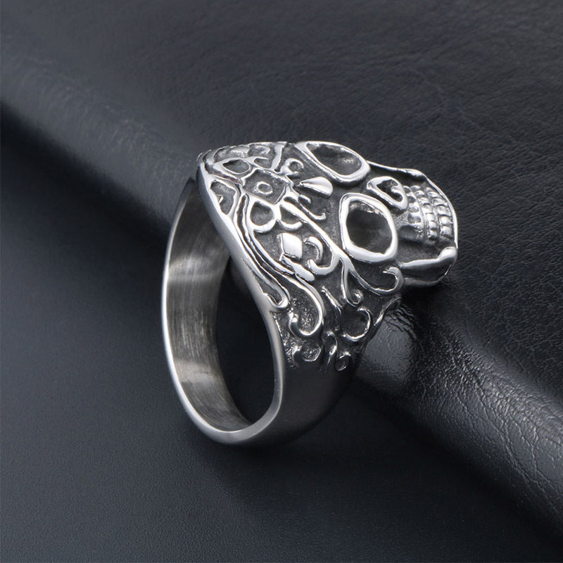 Titanium Steel Retro Punk Skull Ring for Men and Women - Trendy European and American Style