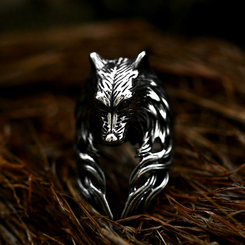 Retro Men's Titanium Steel Wolf Head Ring - European and American Style Stainless Steel Jewelry Wholesale