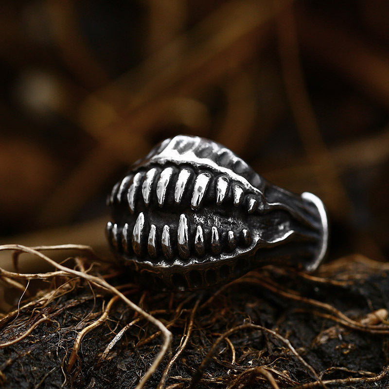 Retro European-American Titanium Steel Cannibal Flower Ring for Men - Wholesale Stainless Steel Jewelry