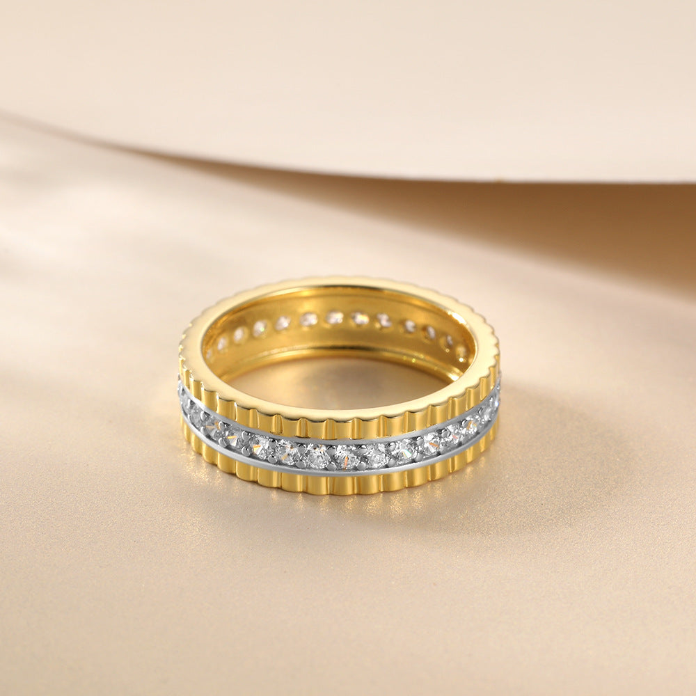 A Circle of Zircon Golden Sterling Silver Ring