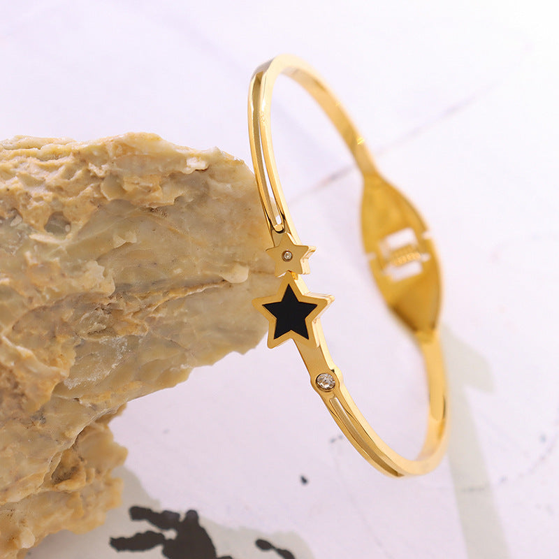 Korean-Inspired Five-Pointed Star Spring Bracelet in Titanium Steel with 18K Gold Plating