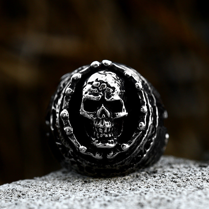 Men's Retro Titanium Steel Skull Ring - European and American Fashion Chain Jewelry