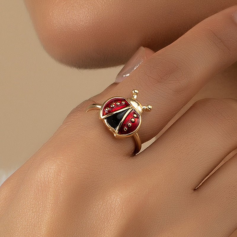 European Ladybug Retro Oil Dripping Ring - Niche Design High-End Versatile Charm