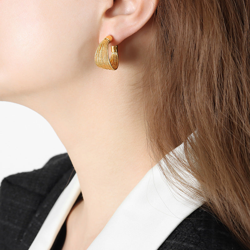 Exquisite French Brass Earrings with Elegant C-Shaped Stitching