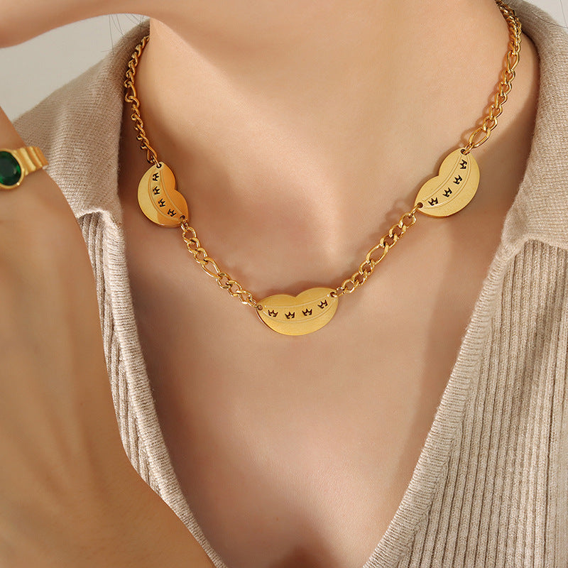 Exquisite Female Hip-Hop Lip Pendant Necklace in 18K Gold Titanium Plating