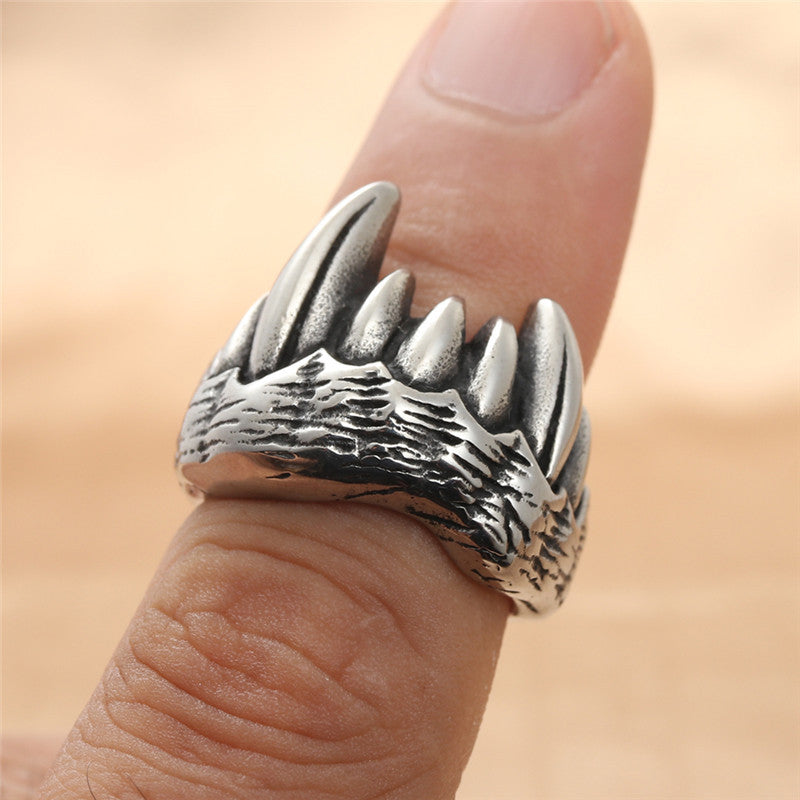 Titanium Steel Tiger Tooth Ring for Men - Retro Trendy Animal Accessory