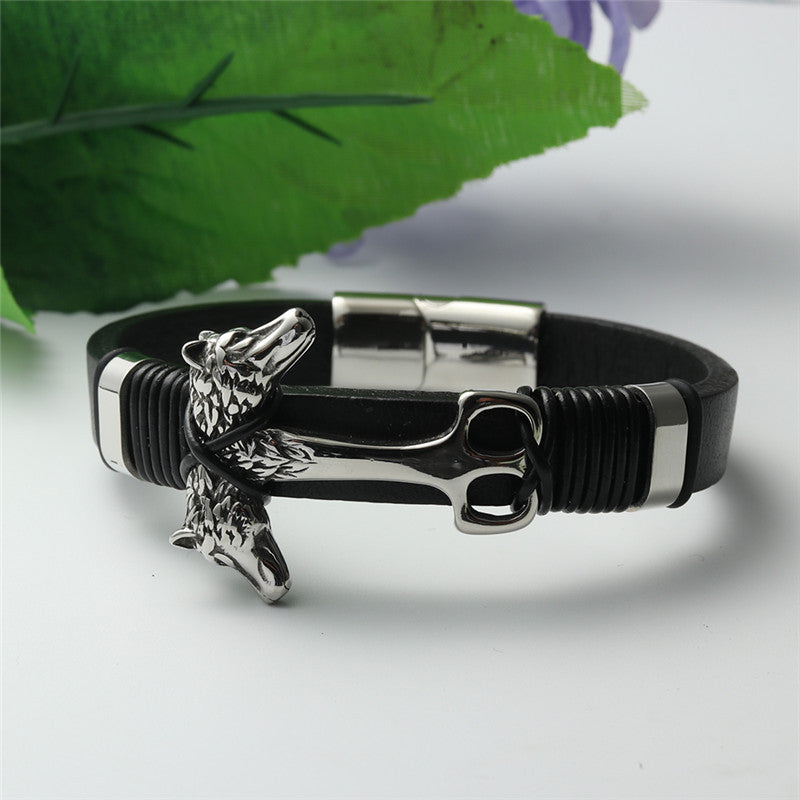 Punk-Inspired Titanium Steel Wolf Skin Bracelet for Men