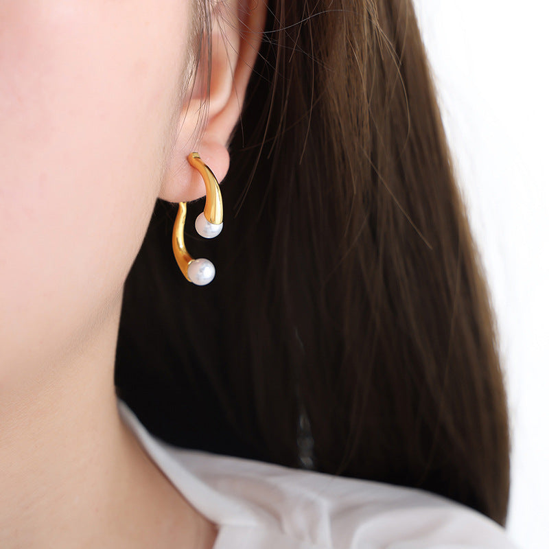 Chic Asymmetrical Pearl Titanium Steel Earrings for Elegant Everyday Wear