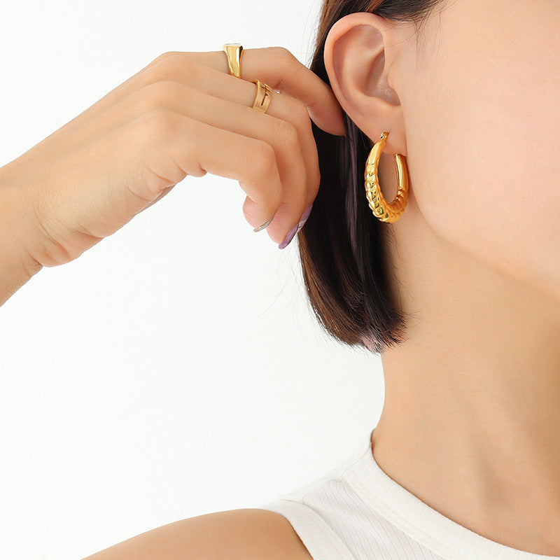 Luxurious 18k Gold Plated U-Shaped Geometric Earrings for Women