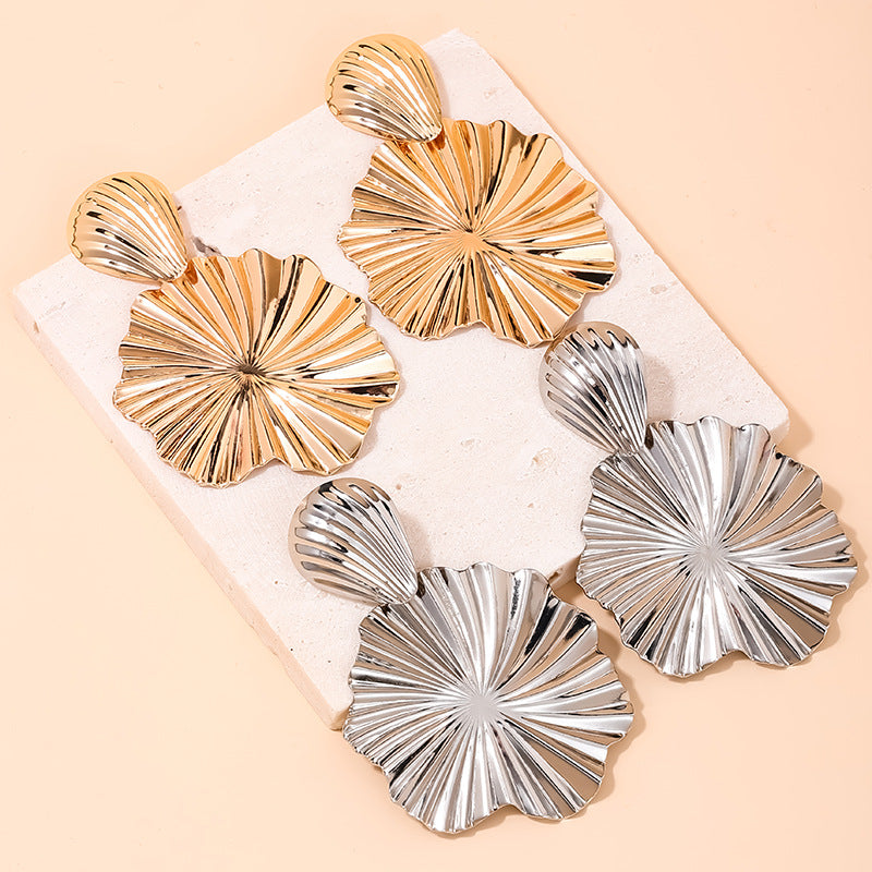 Retro Shell Ruffle Earrings with Metal Needle - Vienna Verve Collection