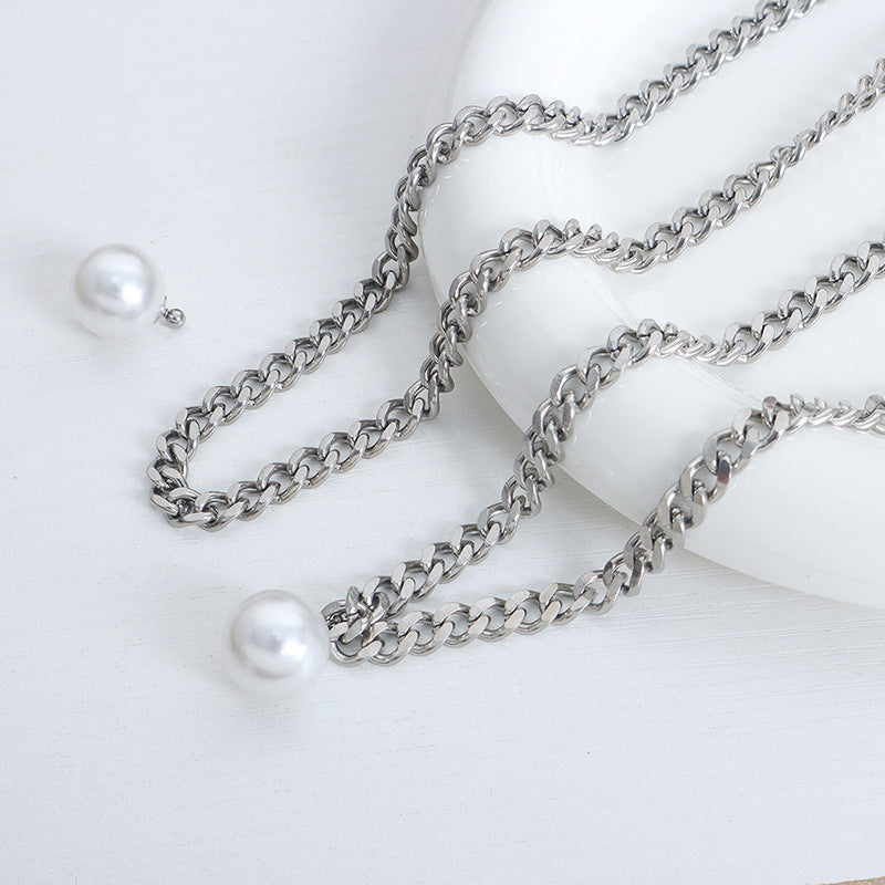 Luxurious Titanium Steel Freshwater Pearl Pendant Necklace for Stylish Women