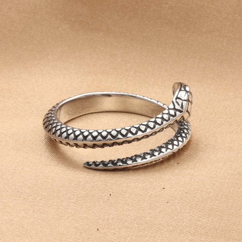 Titanium Steel Snake King Ring for Men – Retro Trendy Animal Jewelry