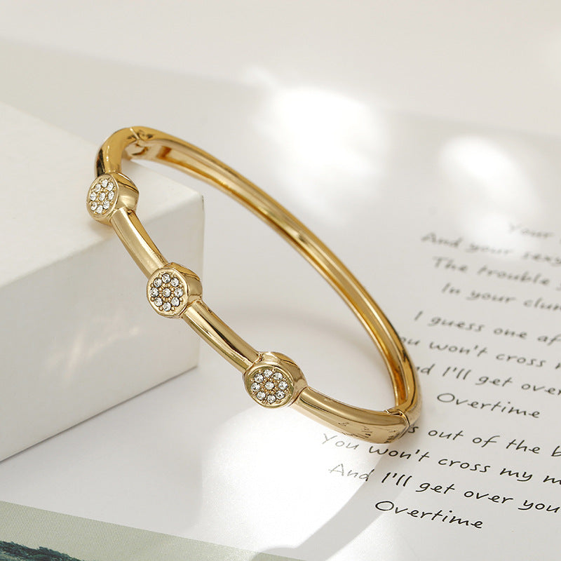 Luxurious Silver Bracelet with Dotted Detailing - Vienna Verve Collection