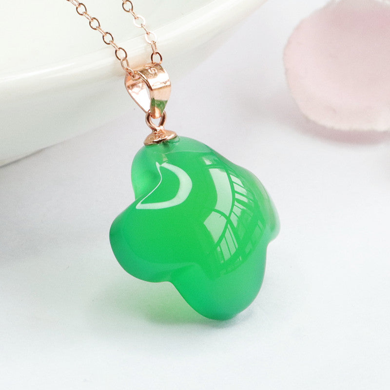 Green Chalcedony Clover Pendant Necklace in Rose Gold