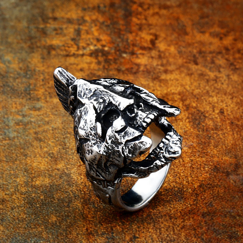 Rebel Spirit Retro Skull Titanium Steel Ring for Men - Fashionable Stainless Steel Mask Accessory