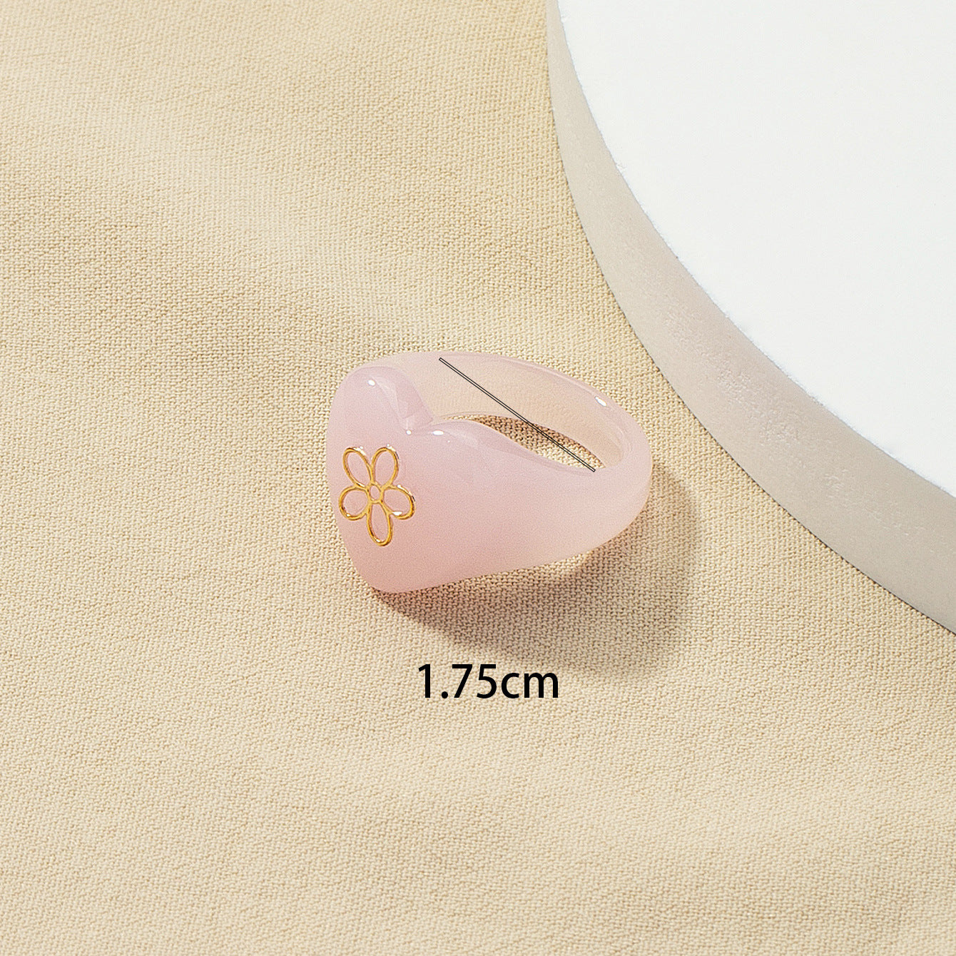 Chic European & American Jewelry: Pink Resin Flower & Instagram Rings