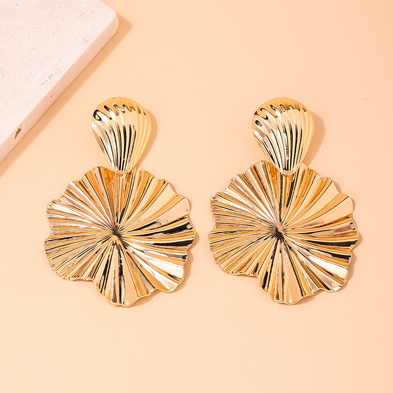 Retro Shell Ruffle Earrings with Metal Needle - Vienna Verve Collection