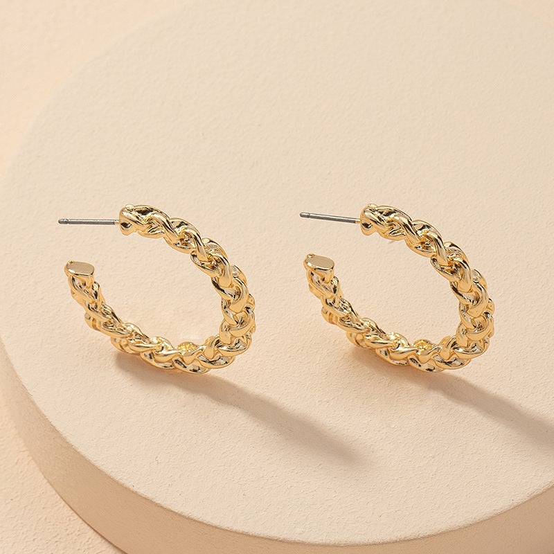 Exaggerated Fashion Earrings in Metal Alloy with C-Shape - Wholesale Pair