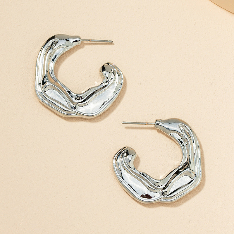 European and American Metal C-shaped Earrings - Retro Cross-border Fashion Statement