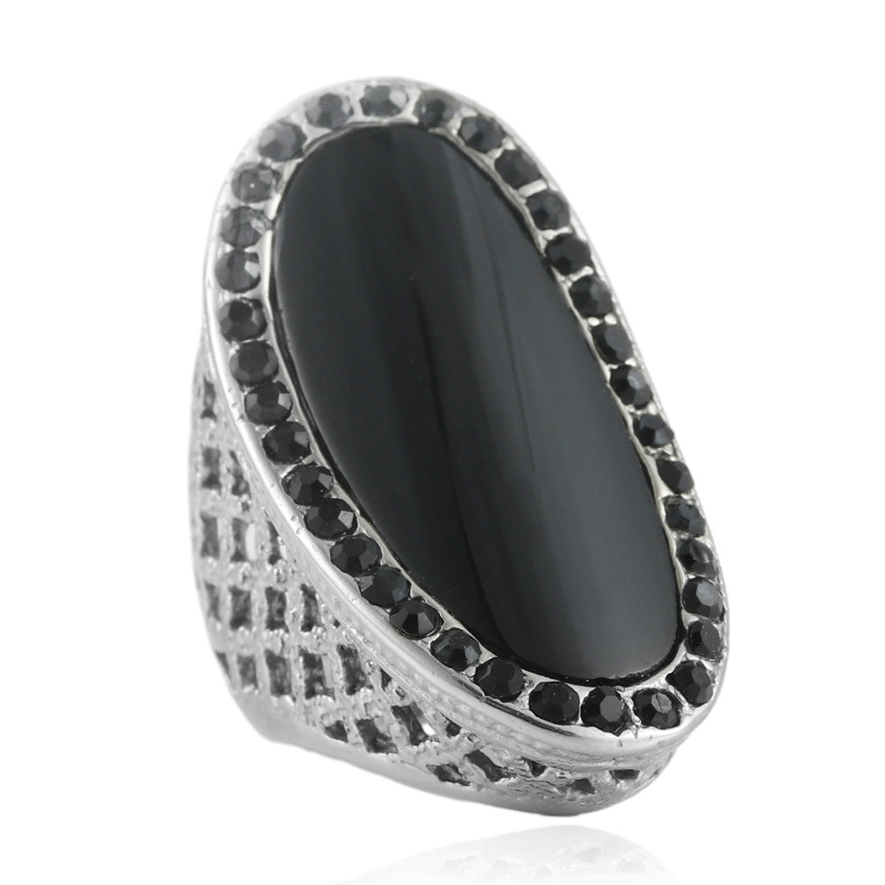 Stylish Titanium Steel Oval Hollow Versatile Ring for Men and Women - Black Epoxy Finish