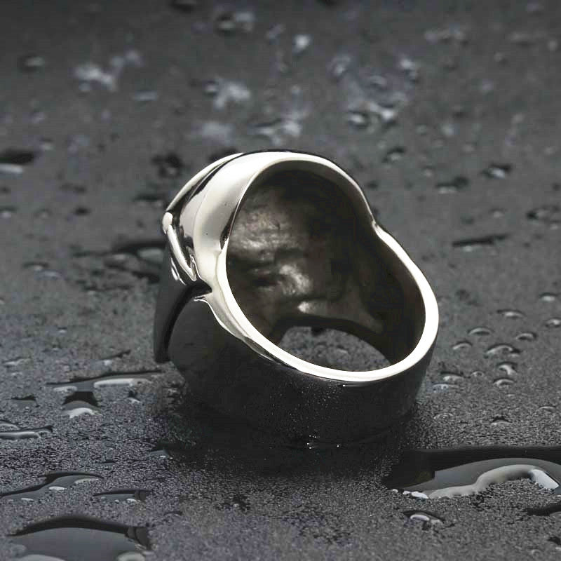 Punk-Inspired Titanium Steel Skull Ring for Men - Retro Hipster Style