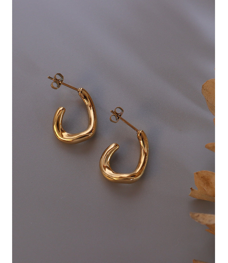 Chic 18K Gold-Plated C-Shaped Earrings in Titanium Steel