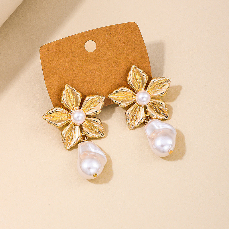 Floral Pearl Earrings in Vienna Verve Collection