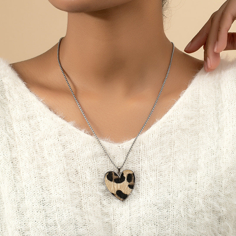 Leopard Love Retro Design Necklace - Vienna Verve Collection