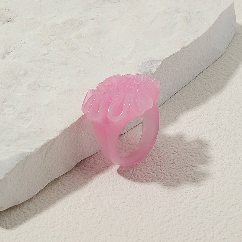 Floral Resin Statement Ring - A Stylish Blend of Elegance and Charm