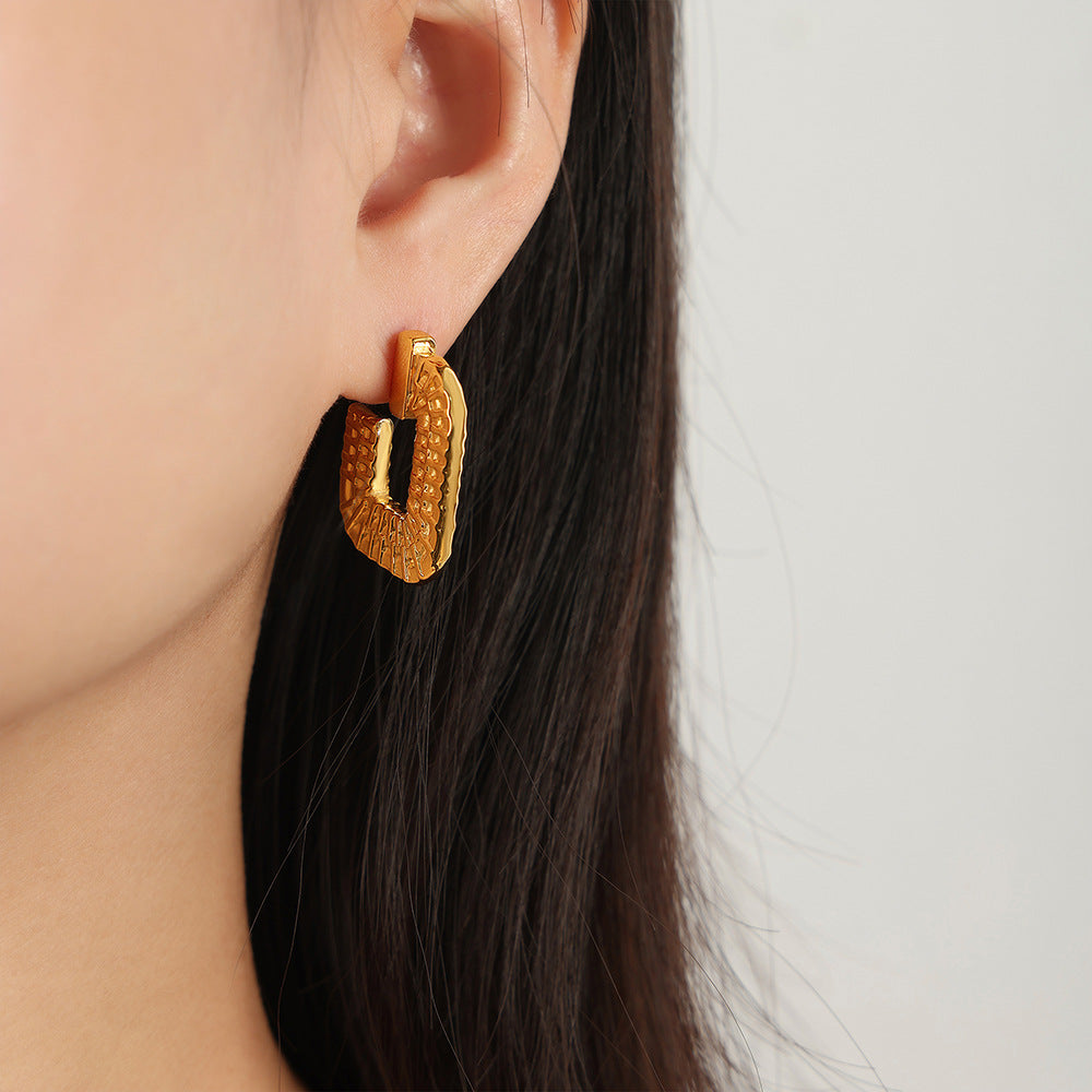 Exaggerated Geometric U-Shaped Earrings in Gold for Women