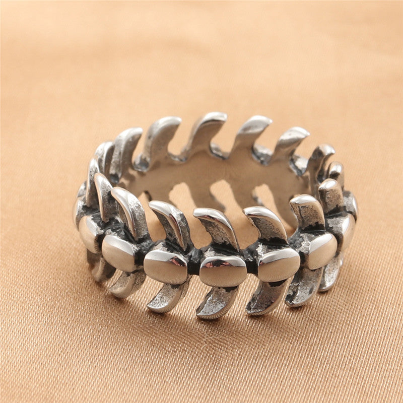 Titanium Steel Centipede Skull Ring for Men - Retro Trendy Accessories in European and American Style