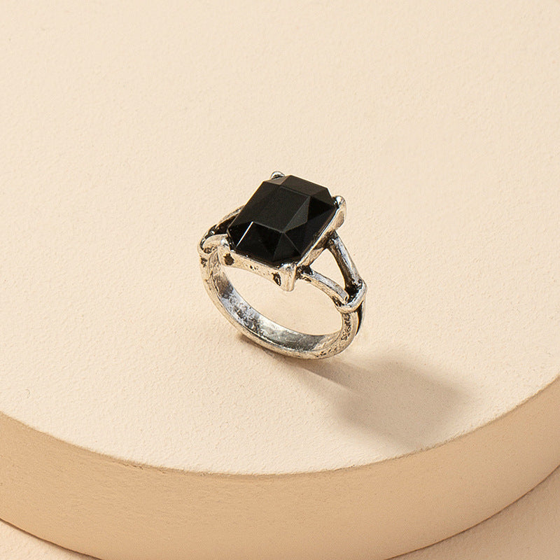 Gemstone Retro Ring - Vienna Verve Collection