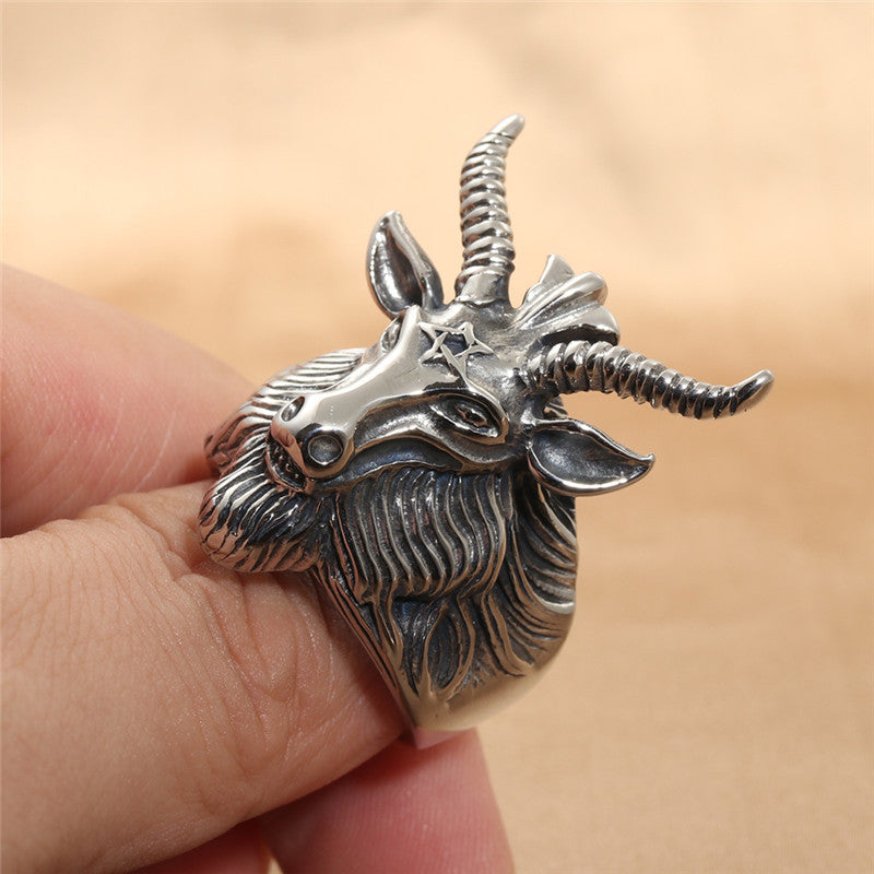 Men's Retro Titanium Steel Ram Ring - Unique Goat Design Jewelry