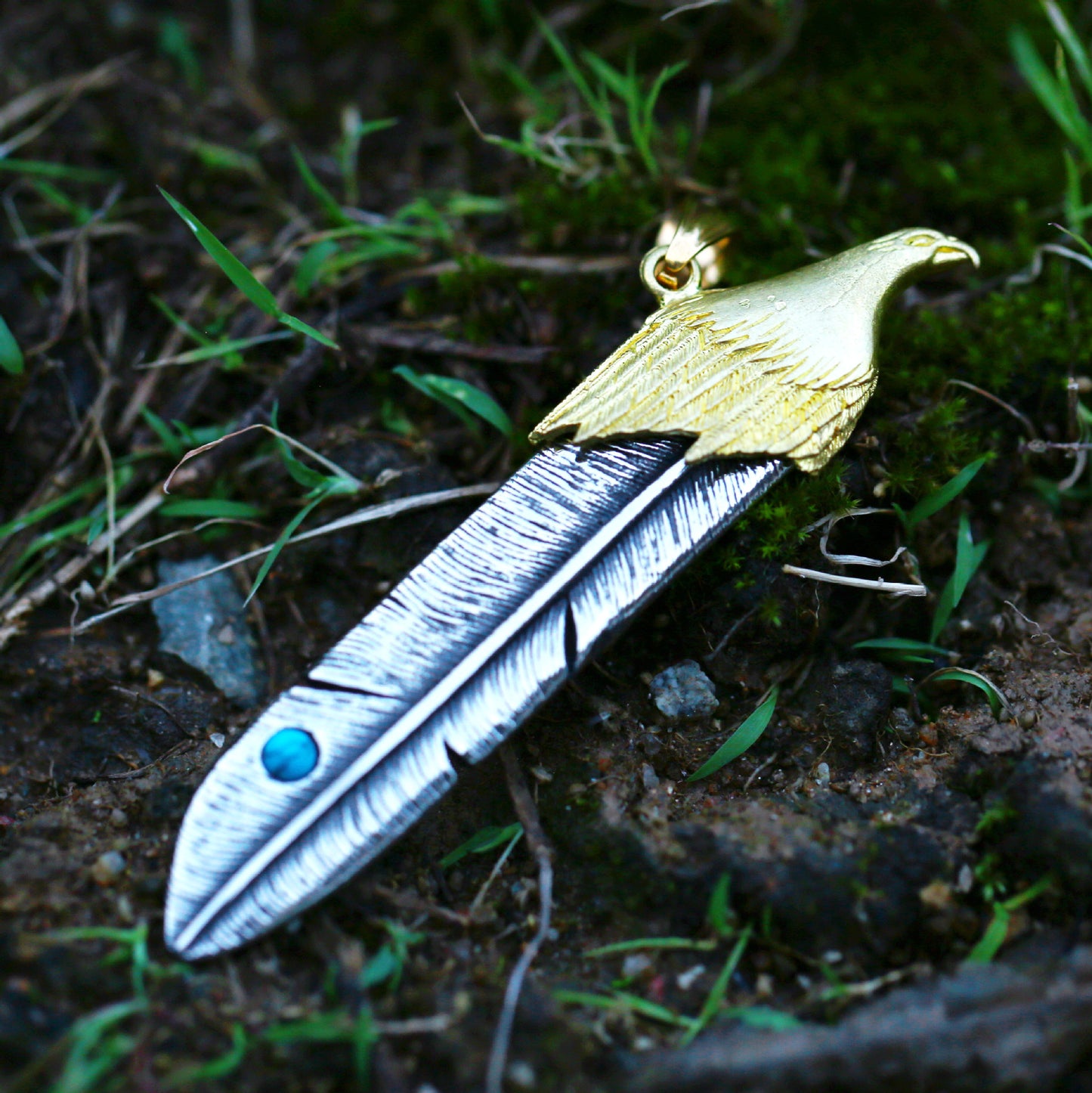 Vintage-Inspired Titanium Steel Feather Eagle Pendant with Turquoise Inlay for Men