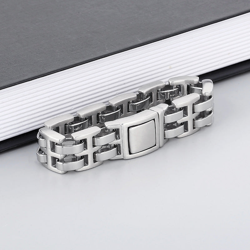 Stylish Double-Row Stainless Steel Men's Bracelet with Trendy Glossy Strap Chain