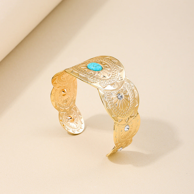 Glamorous Turquoise Totem Bracelet - Vienna Verve Collection