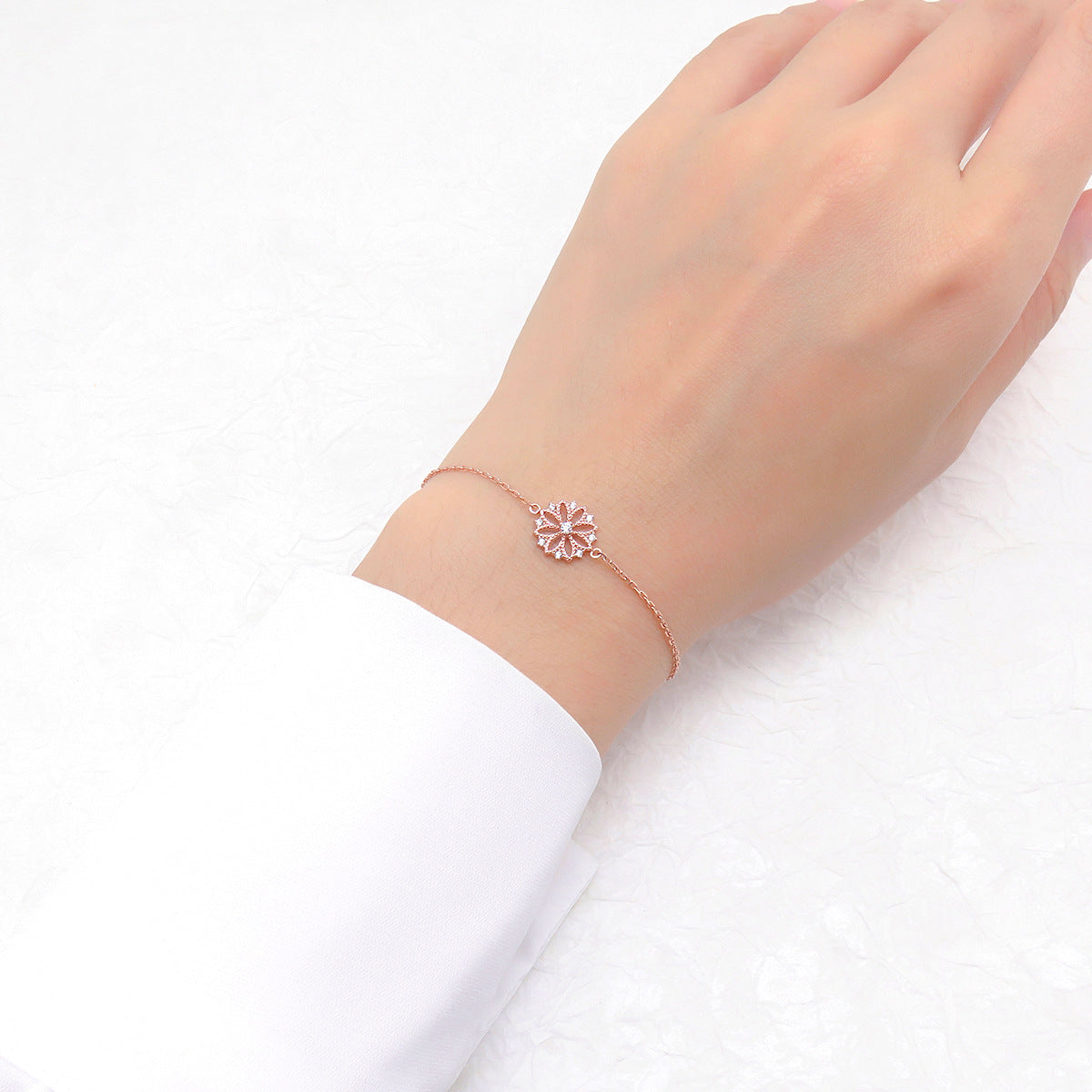 Hollow Daisy Flower Zircon Silver Bracelet