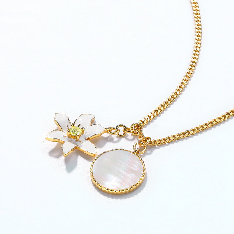 White Daffodil Round Mother of Pearl Sterling Silver Necklace
