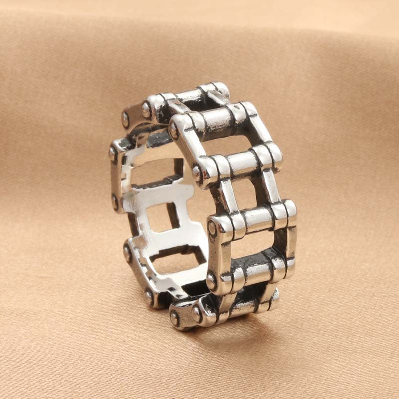 Titanium Steel Locomotive Chain Ring for Men - Retro Stylish Accessory Direct from Manufacturer