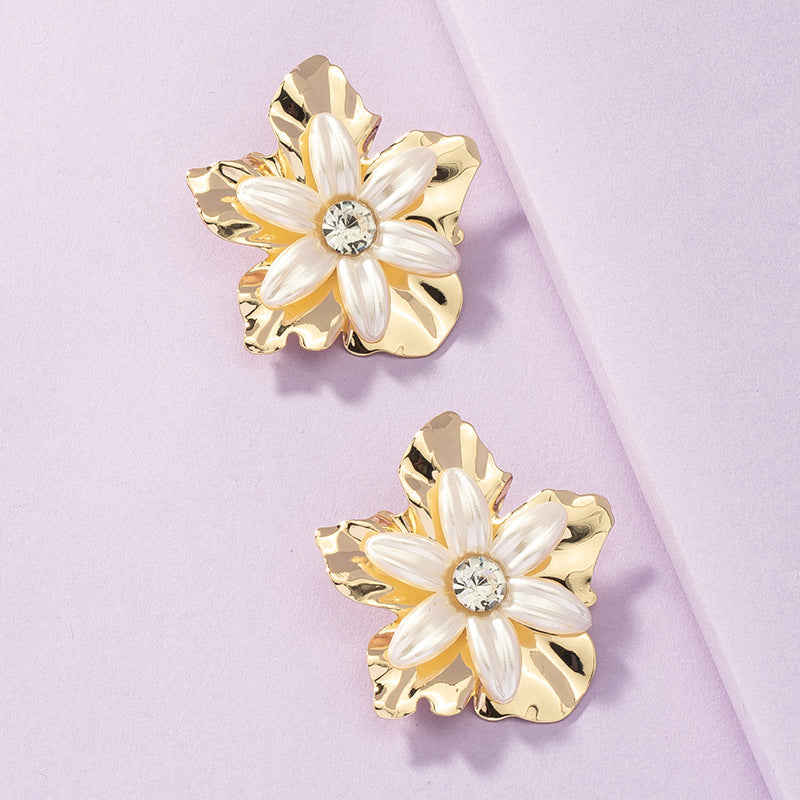 Exaggerated Metal Pearl Flower Earrings Set - Vienna Verve Collection