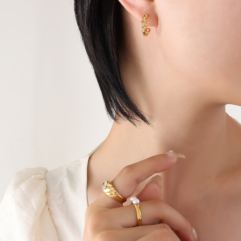 Niche Artisanal C-Shaped Cut-Out Earrings with a Touch of Ins-Inspired Style