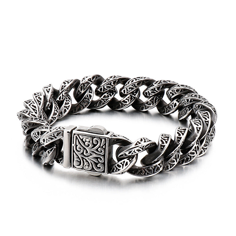 Vintage Skull Pattern Interlocking Titanium Steel Bracelet for Men